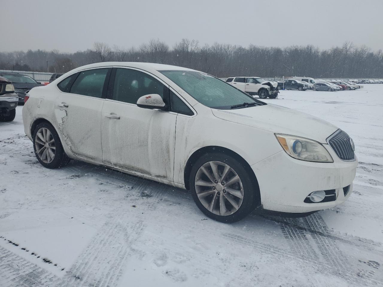 2016 Buick Verano - Image 4