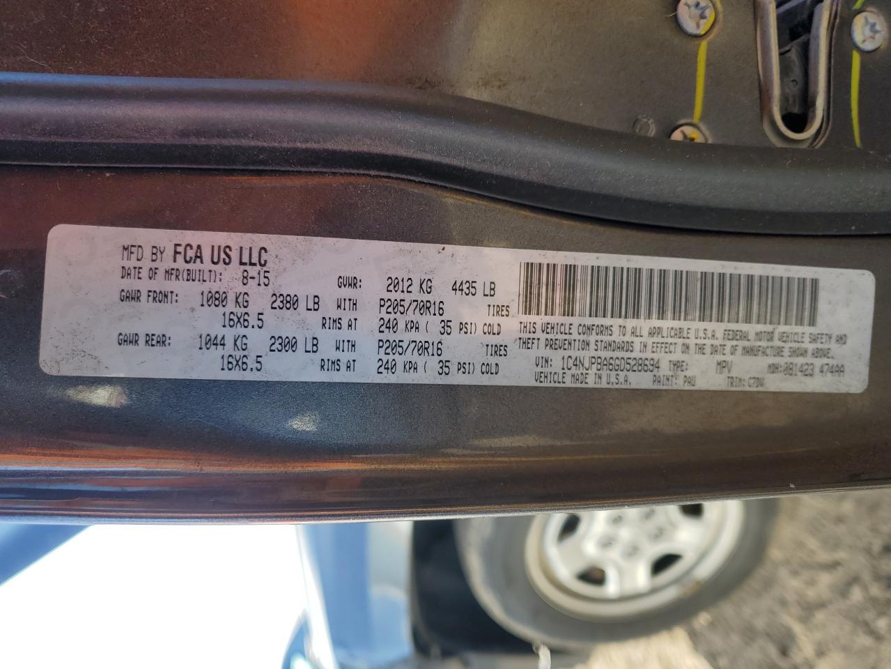2016 Jeep Liberty (Patriot) - Image 12