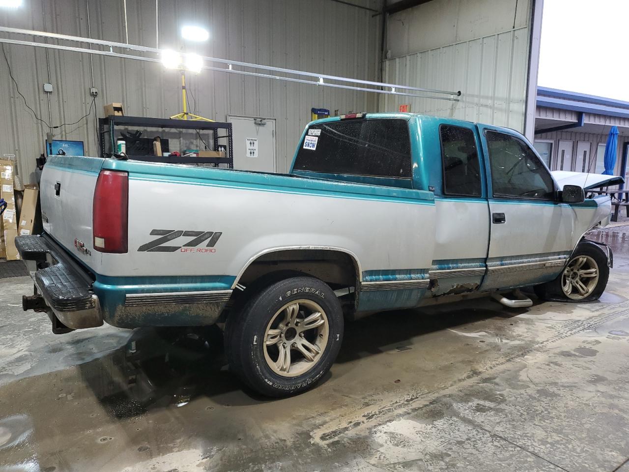 1995 GMC Sierra - Image 3