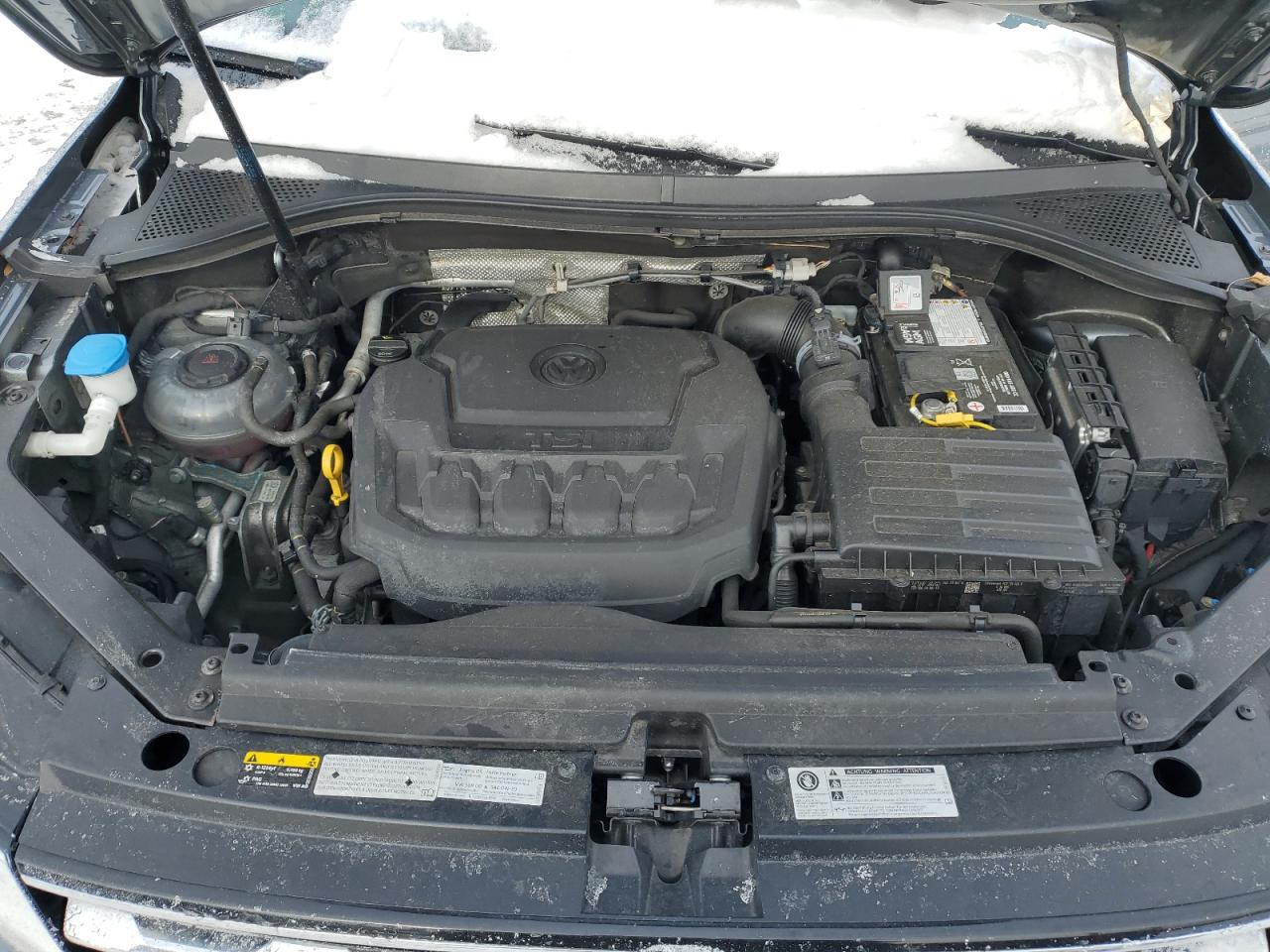 2018 Volkswagen Tiguan - Image 12