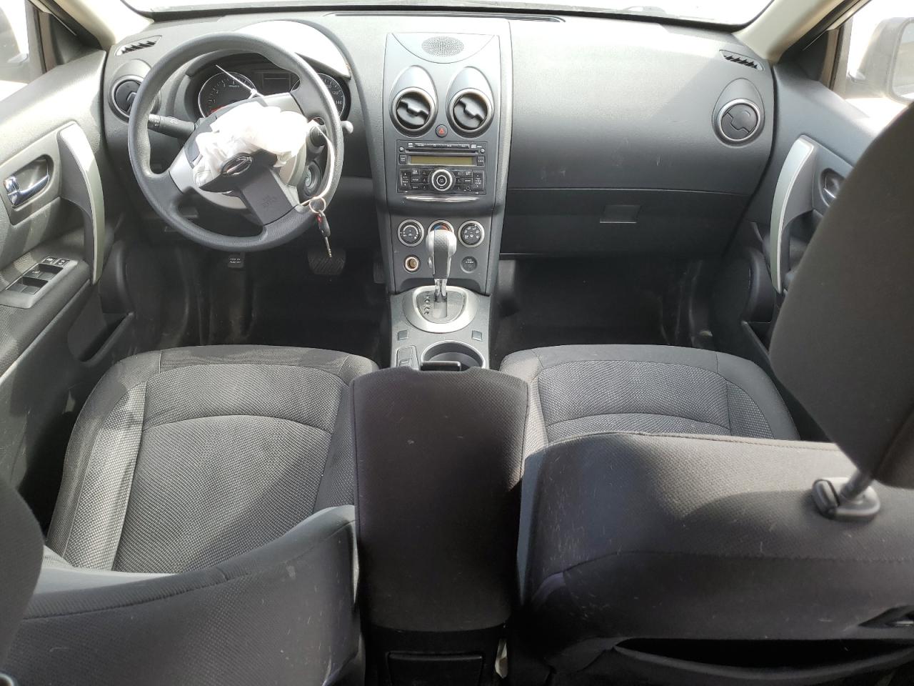 2015 Nissan Rogue - Image 8