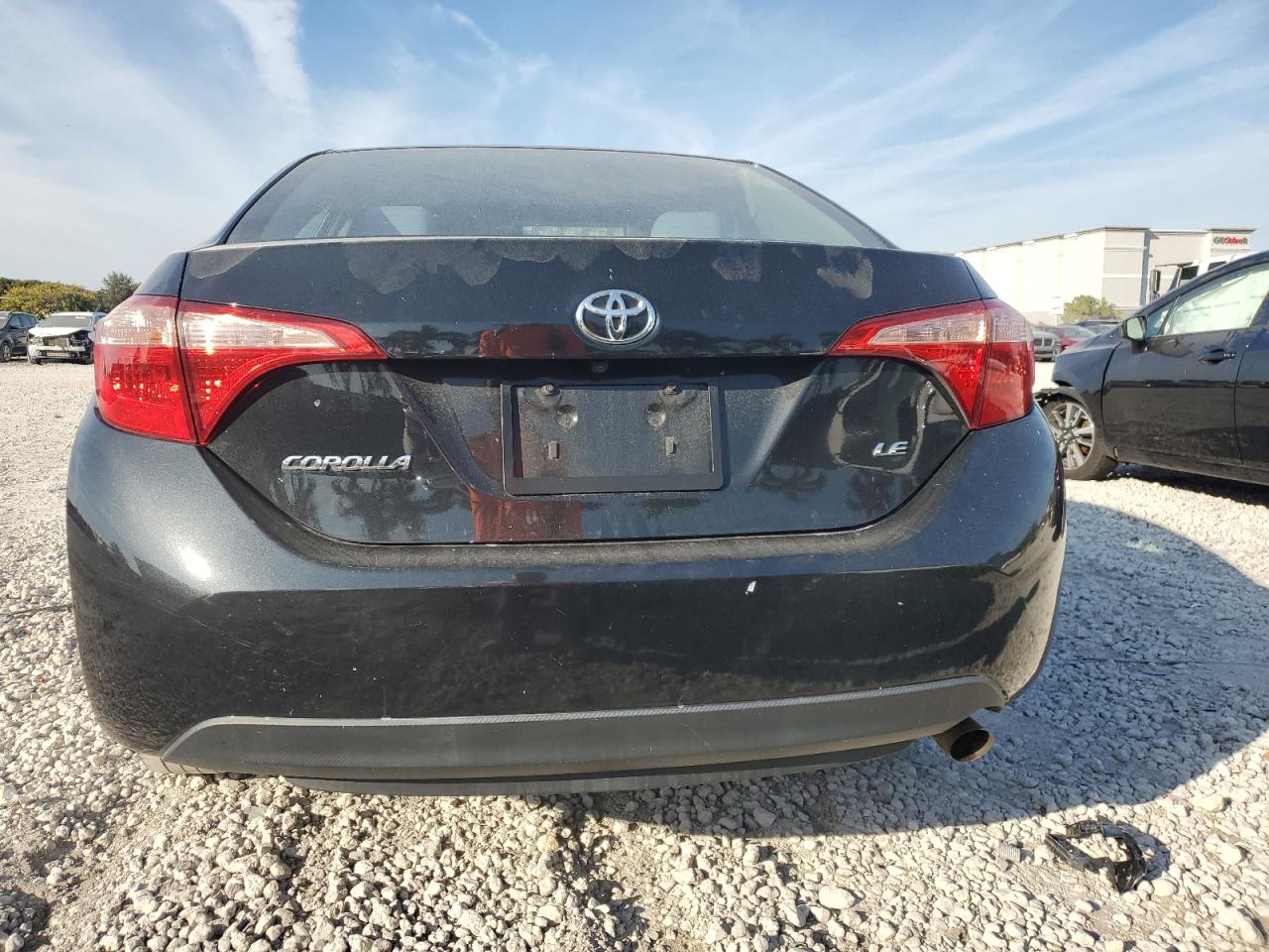 2018 Toyota Corolla - Image 6