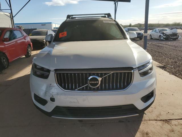  VOLVO XC40 2022 Белы