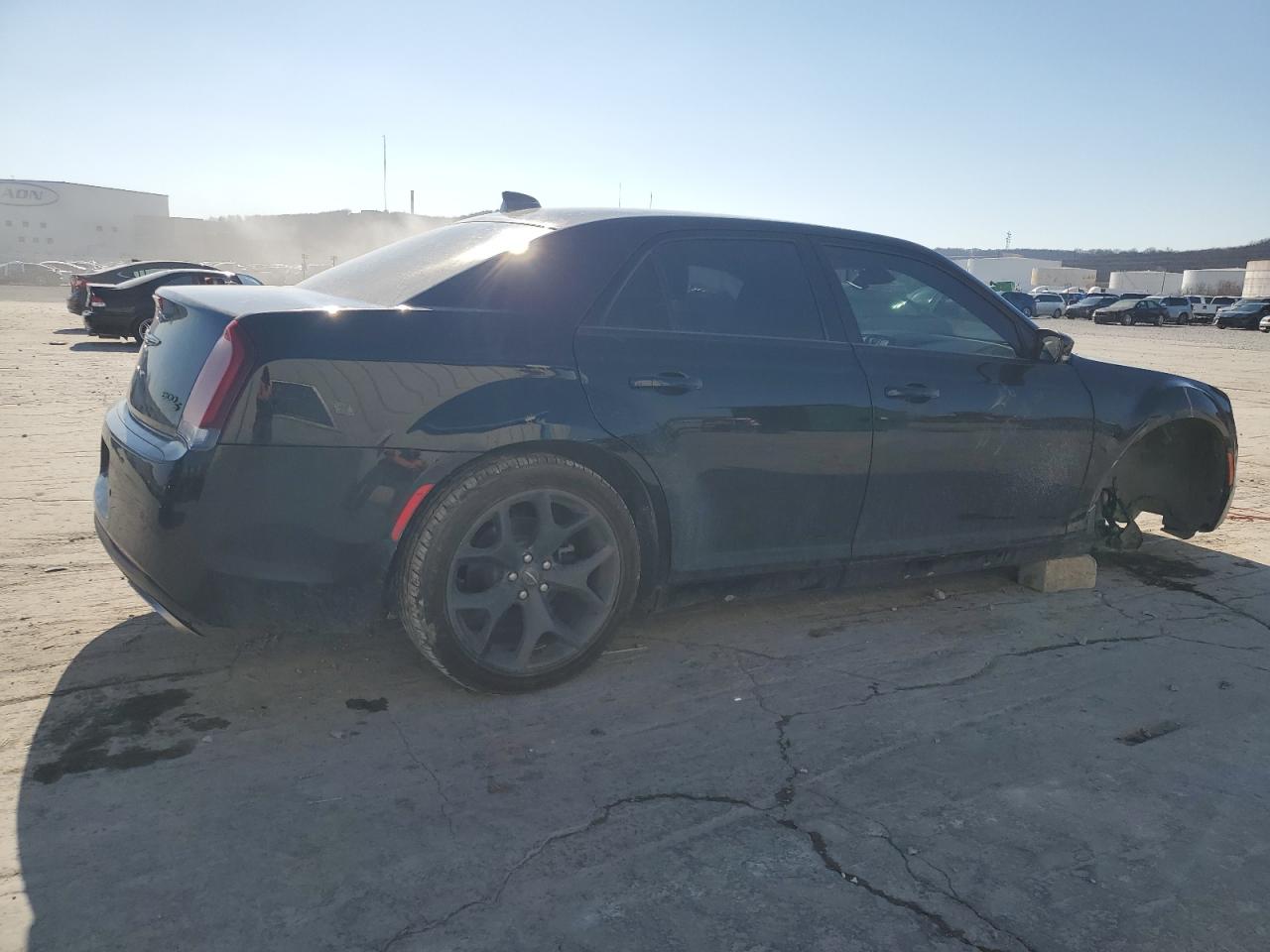2021 Chrysler 300 - Image 3