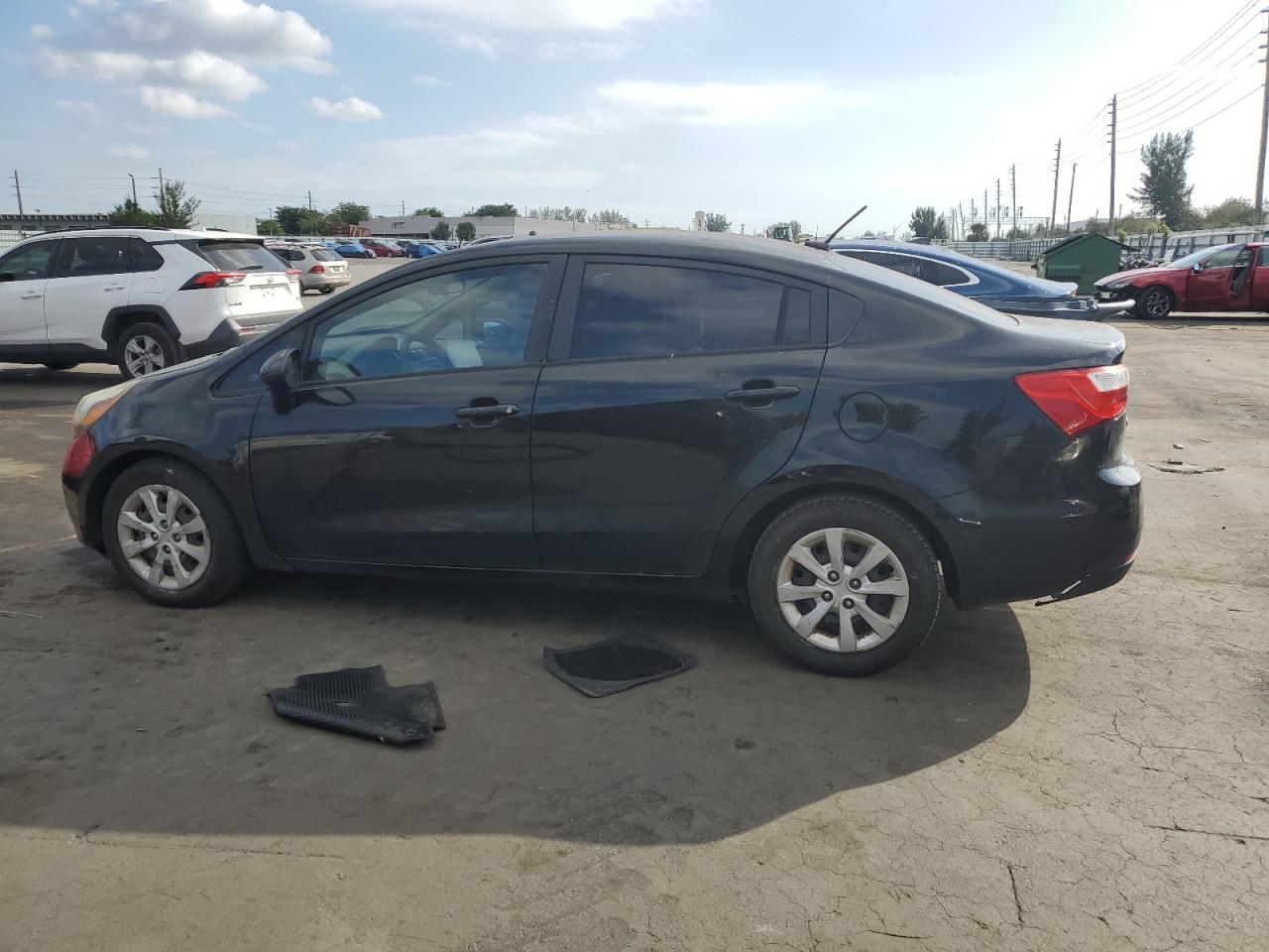 2013 Kia Rio - Image 2