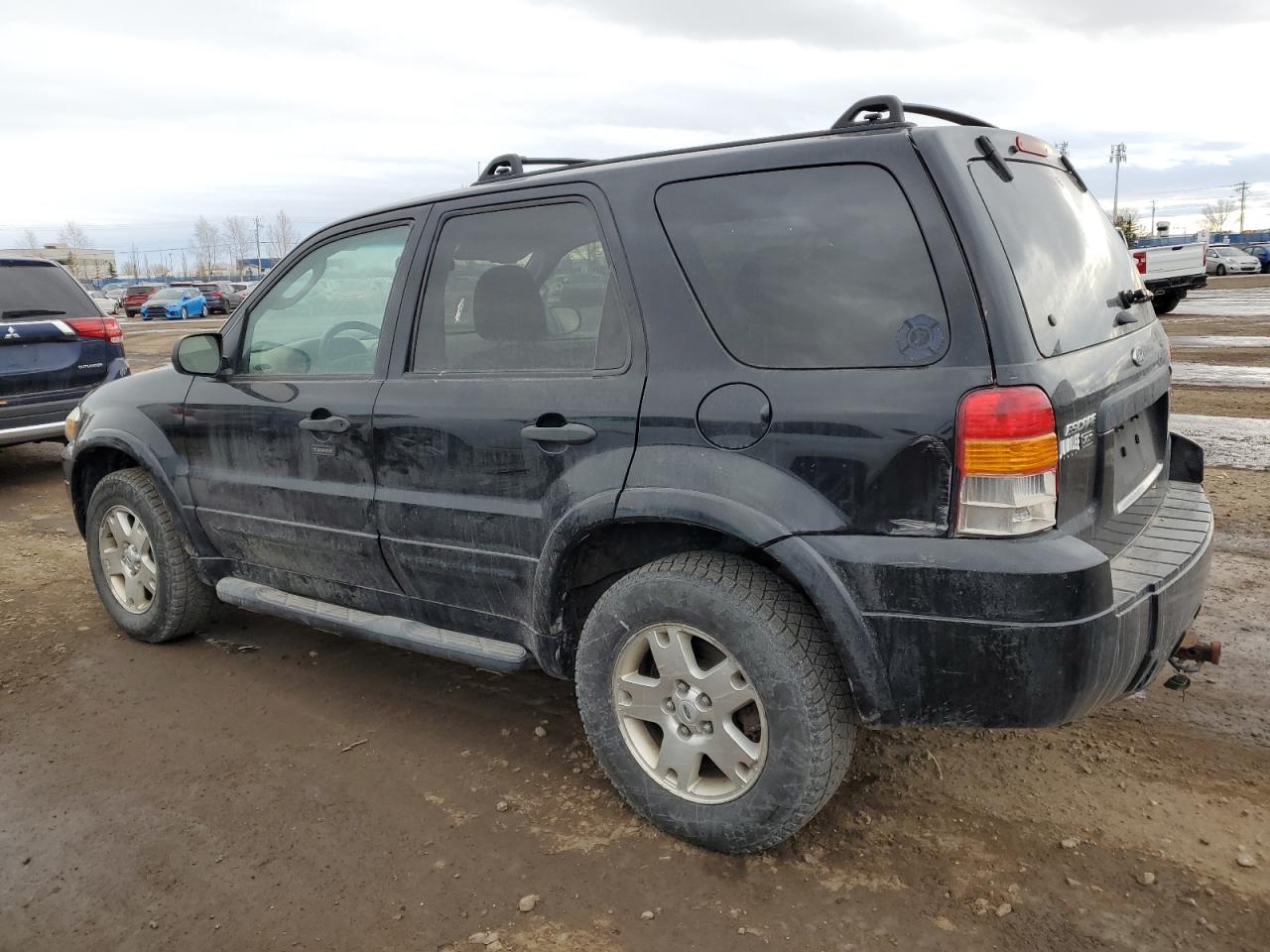 2007 Ford Escape - Image 2