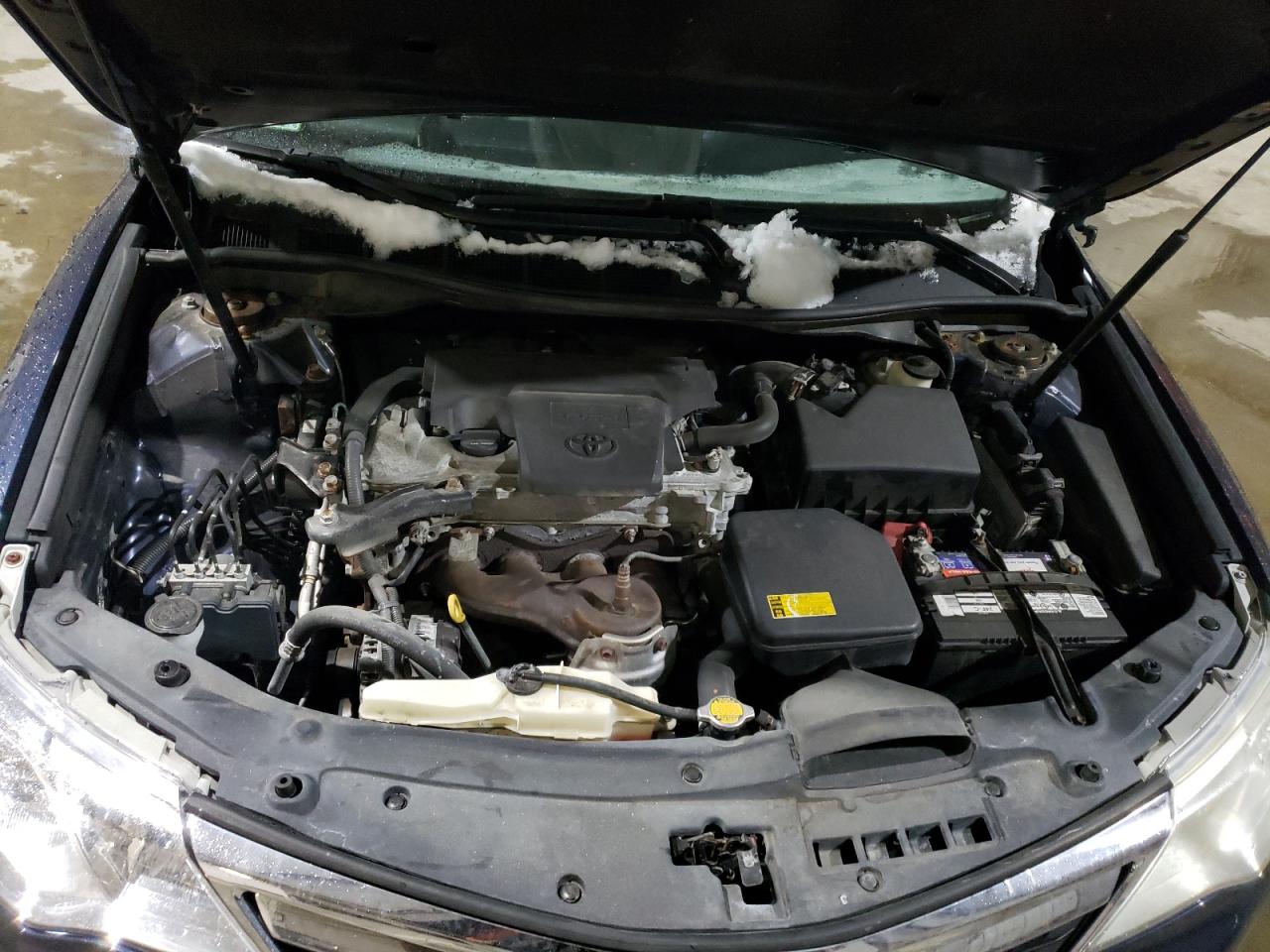 2014 Toyota Camry - Image 13