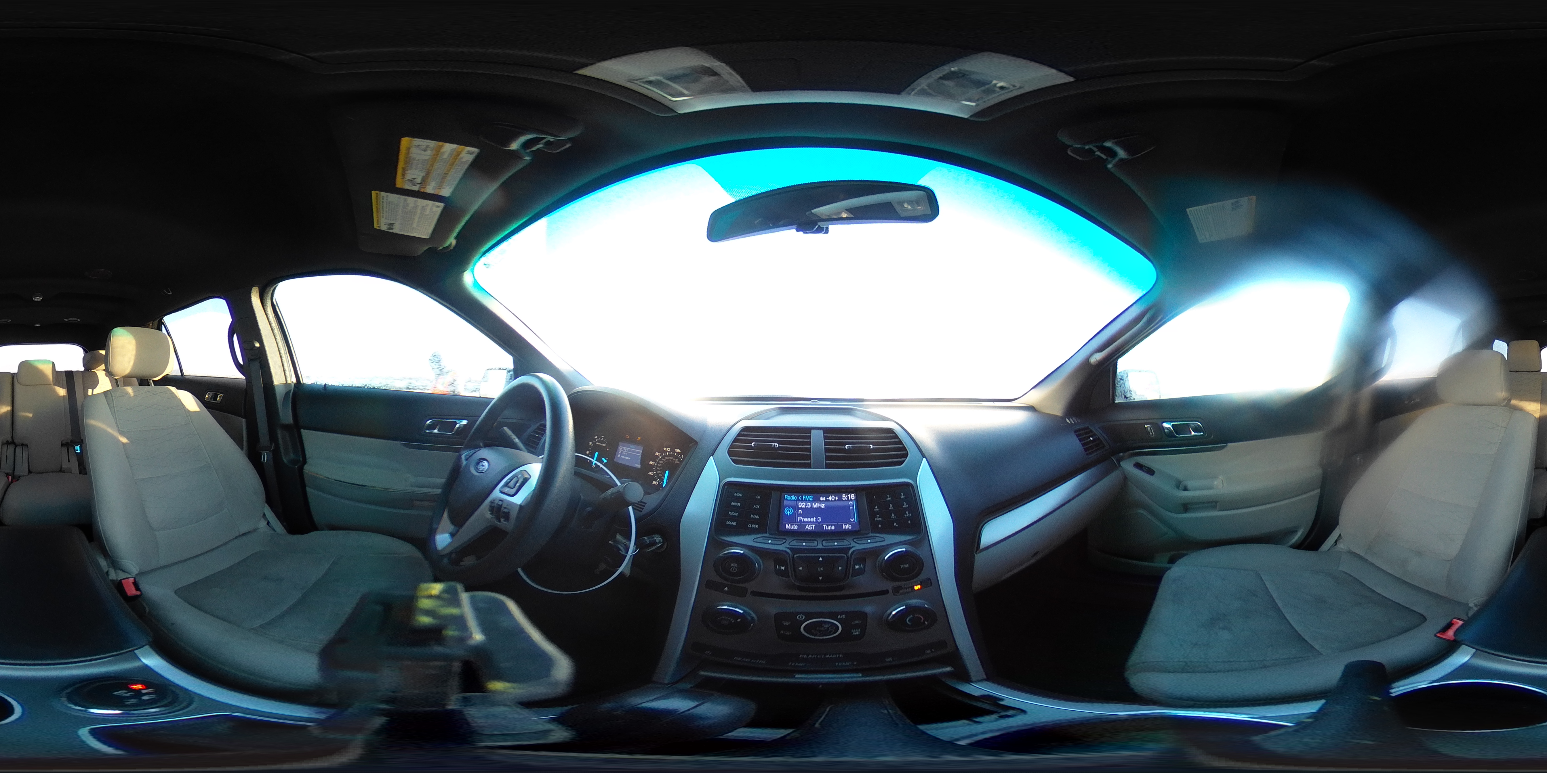 2014 Ford Explorer - Image 15