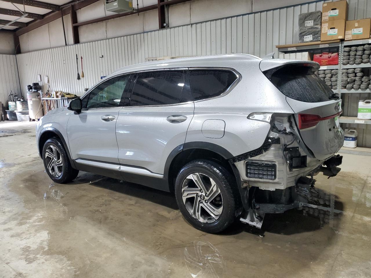 2022 Hyundai Santa Fe - Image 2