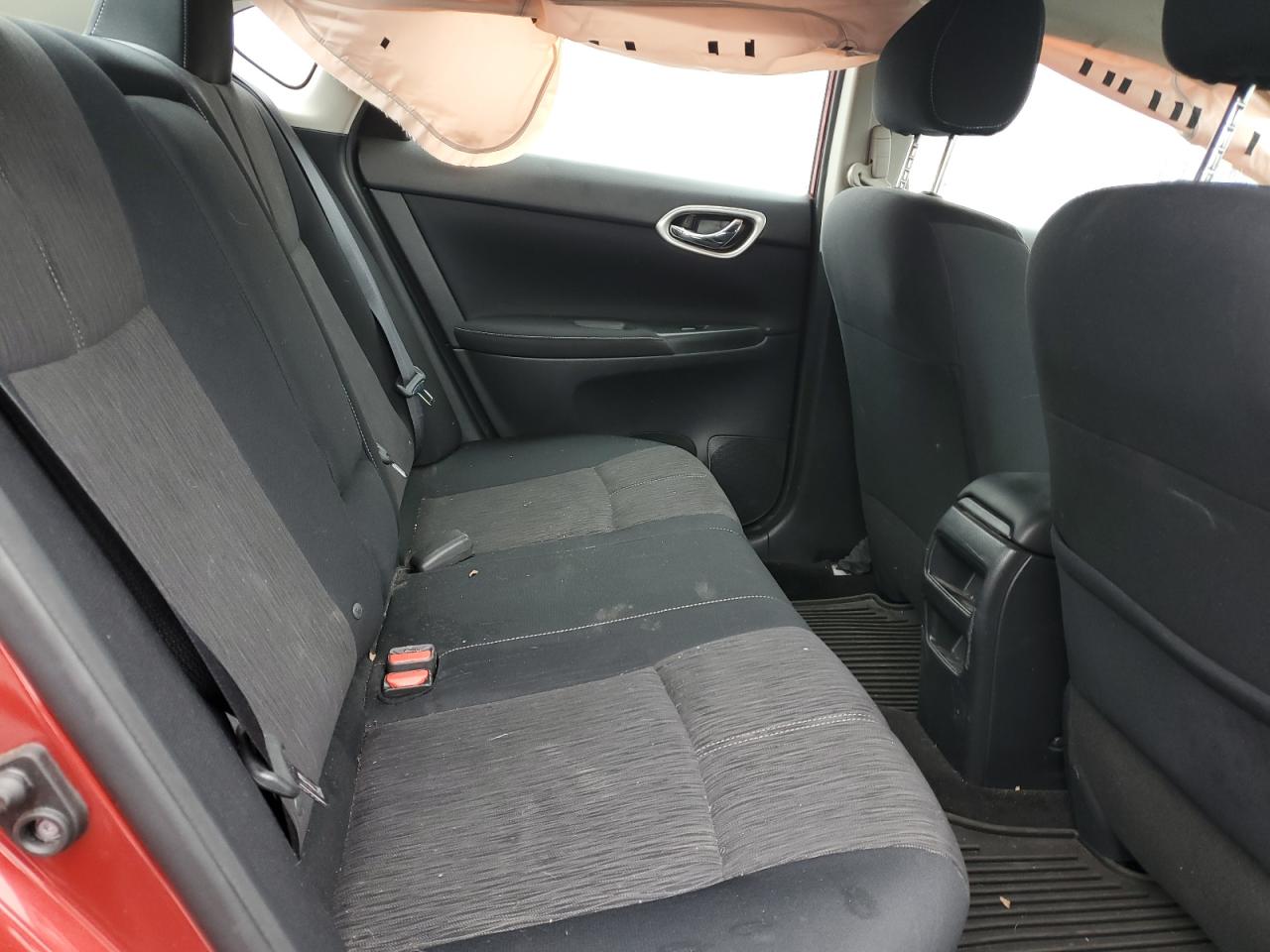 2015 Nissan Sentra - Image 10