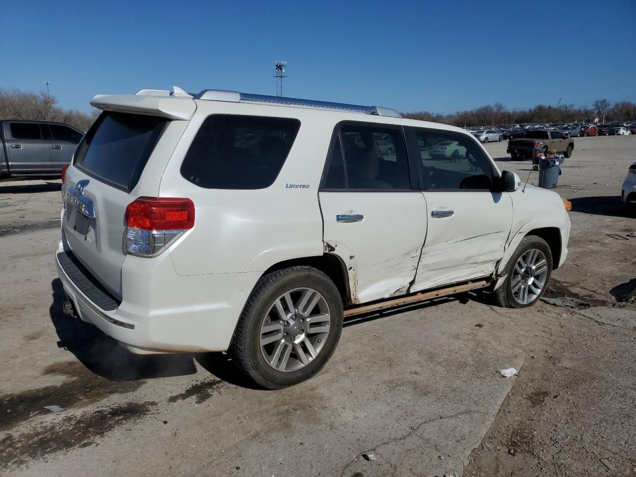 2012 Toyota 4Runner - Image 3