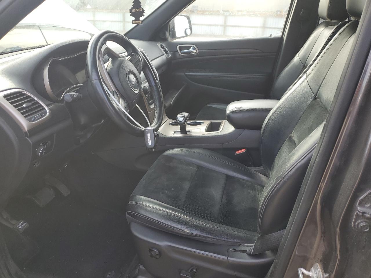 2015 Jeep Grand Cherokee - Image 7