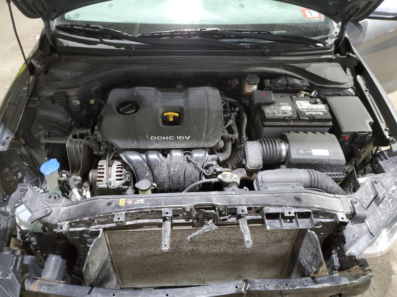 2018 Hyundai Elantra - Image 11