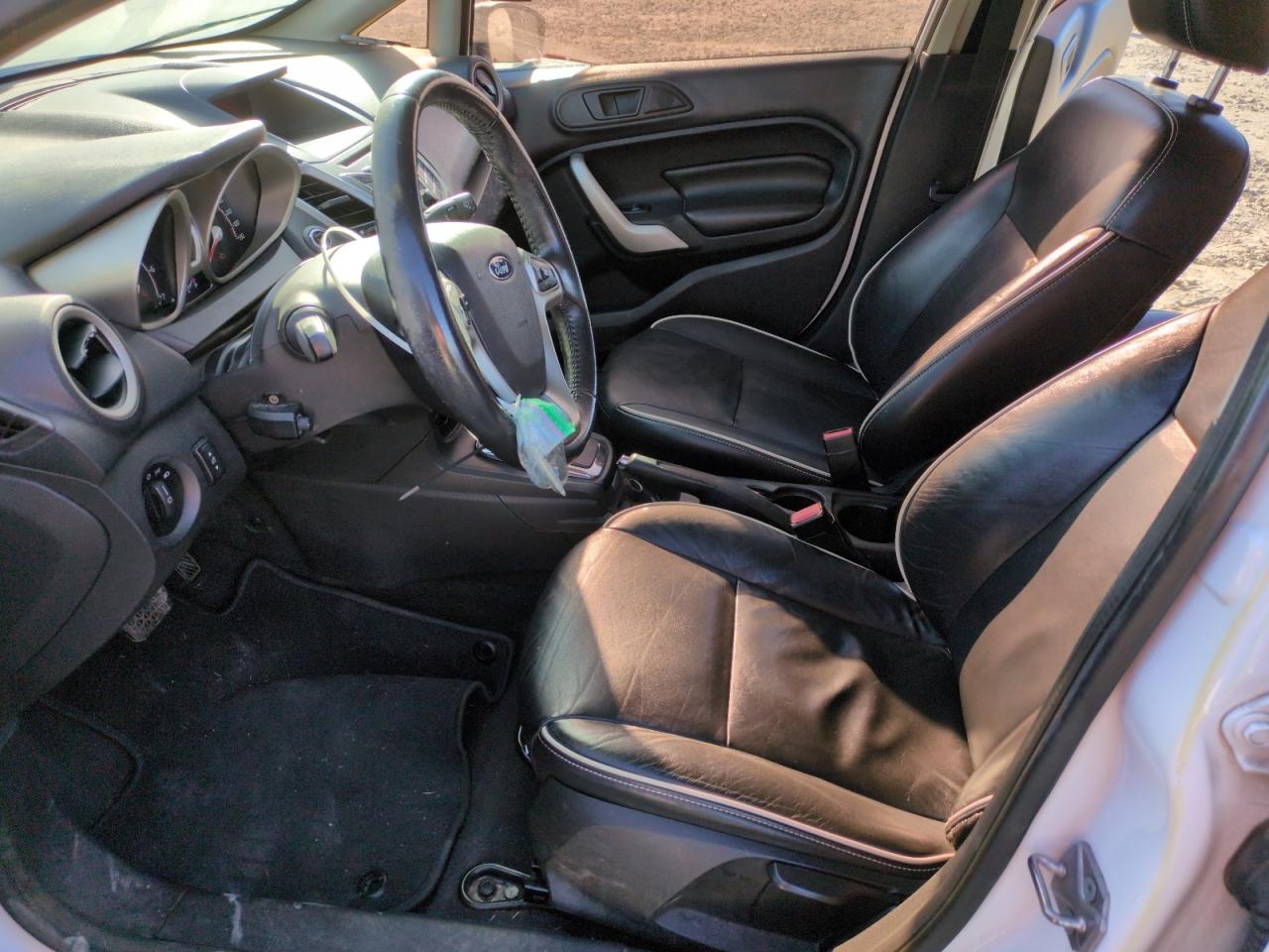 2011 Ford Fiesta - Image 7
