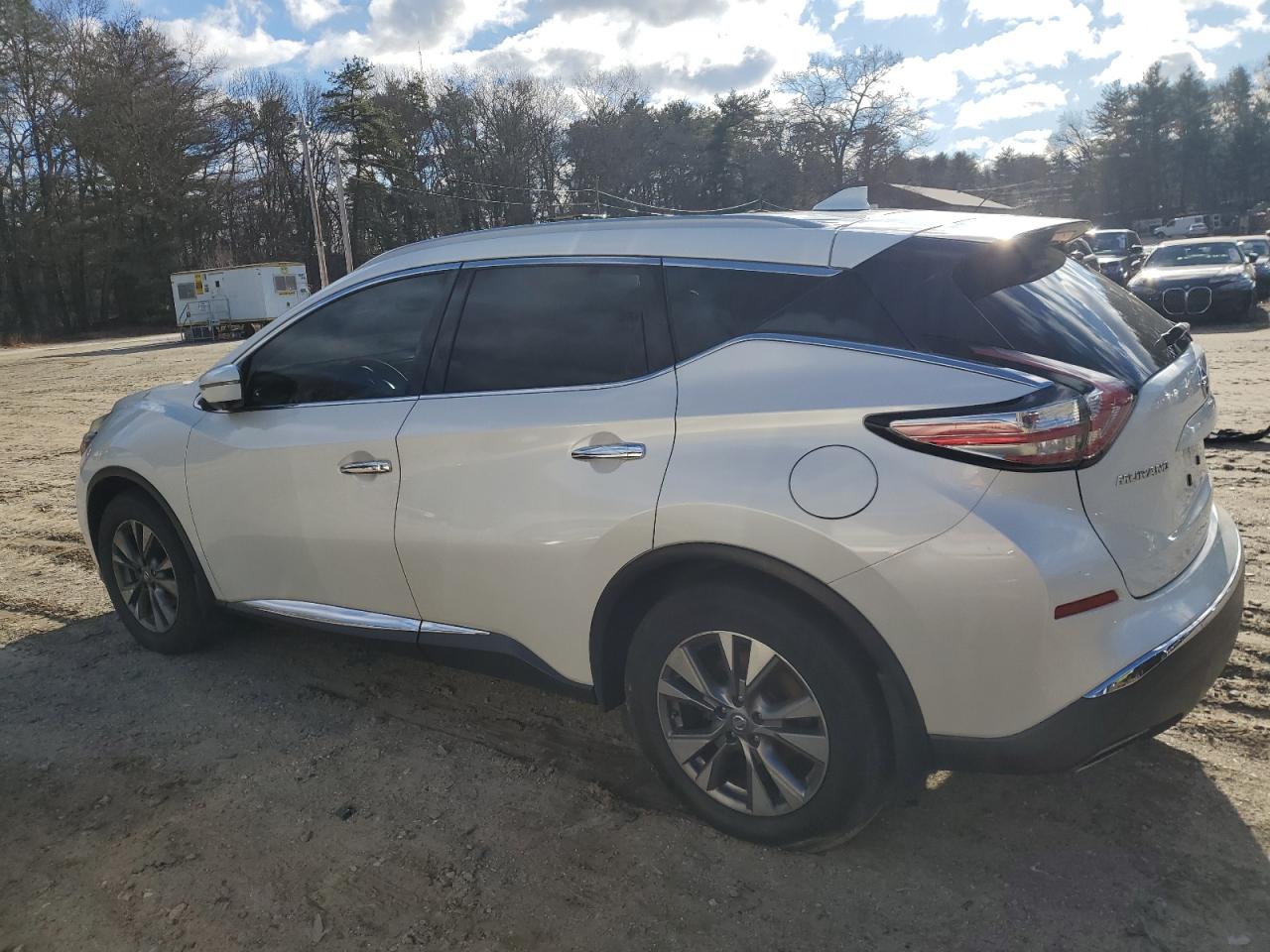 2018 Nissan Murano - Image 2