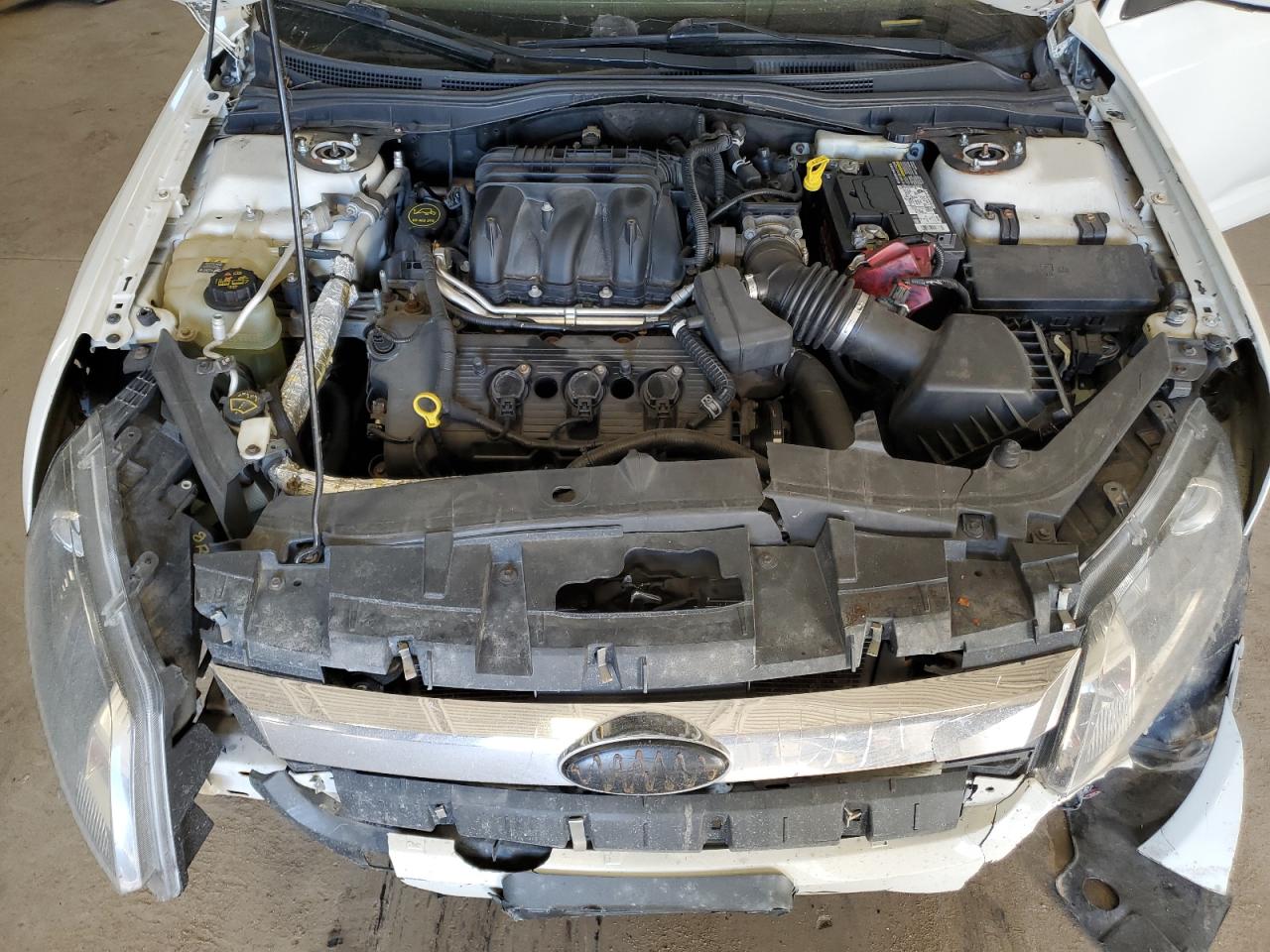 2012 Ford Fusion - Image 12