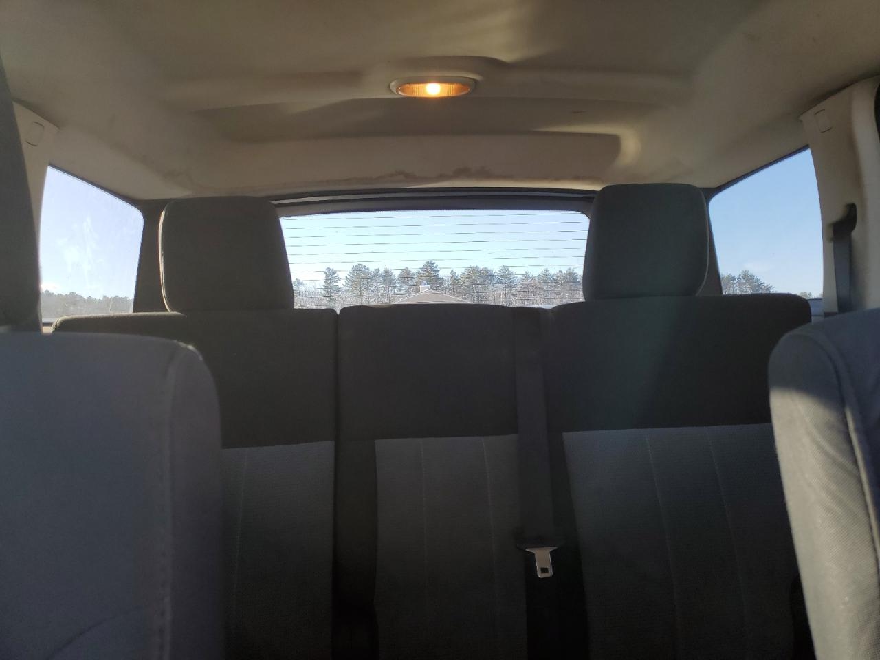 2008 Dodge Nitro - Image 10