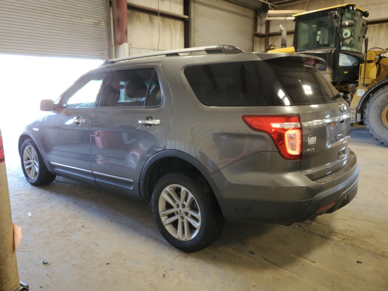 2013 Ford Explorer - Image 2