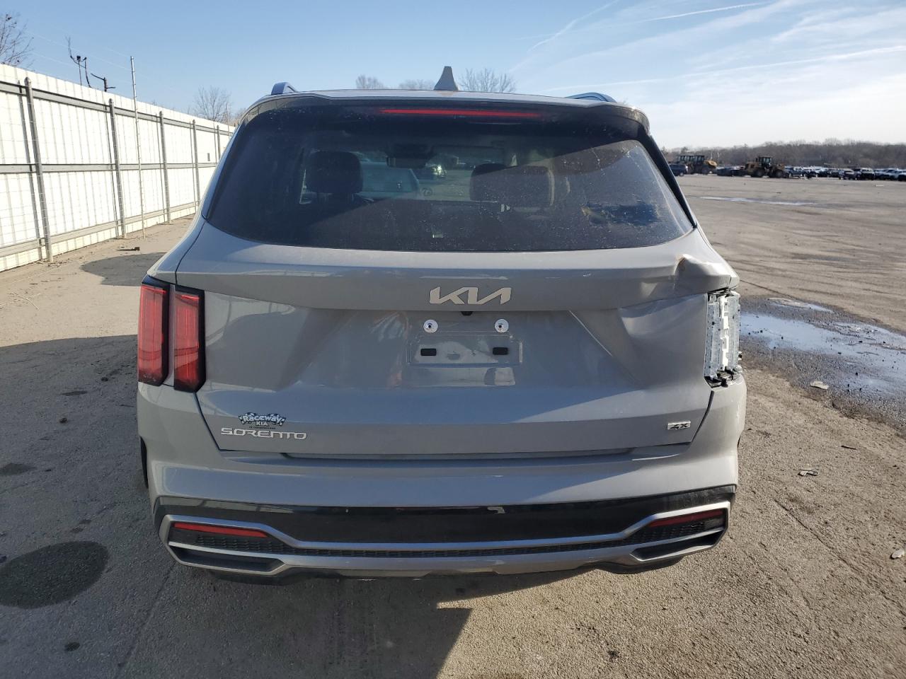 2023 Kia Sorento - Image 6