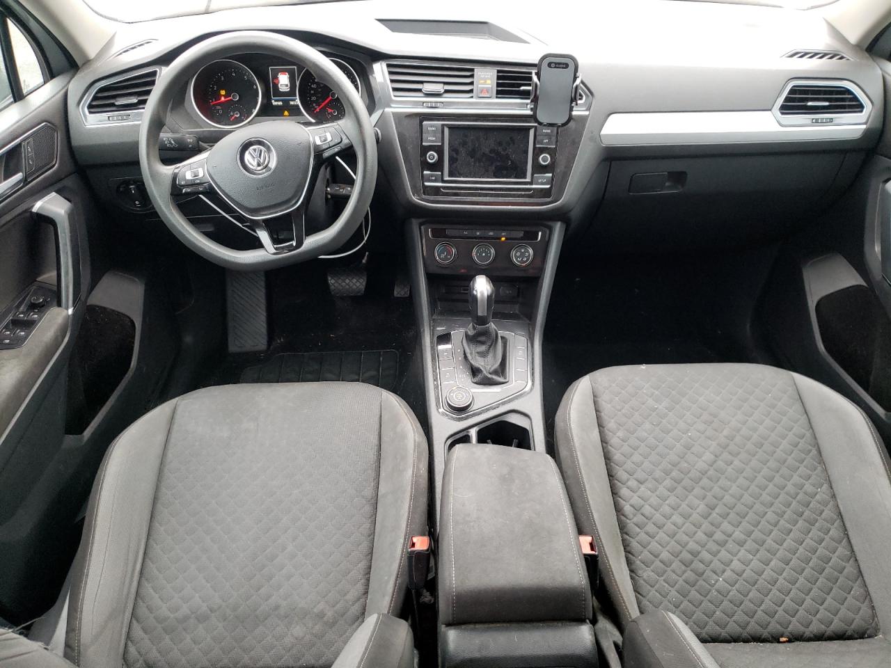 2018 Volkswagen Tiguan - Image 8