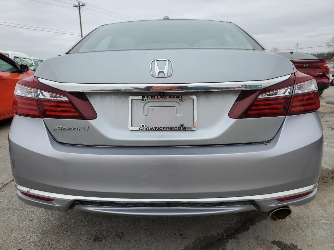 VIN 1HGCR2F86HA298167 2017 HONDA ACCORD no.6