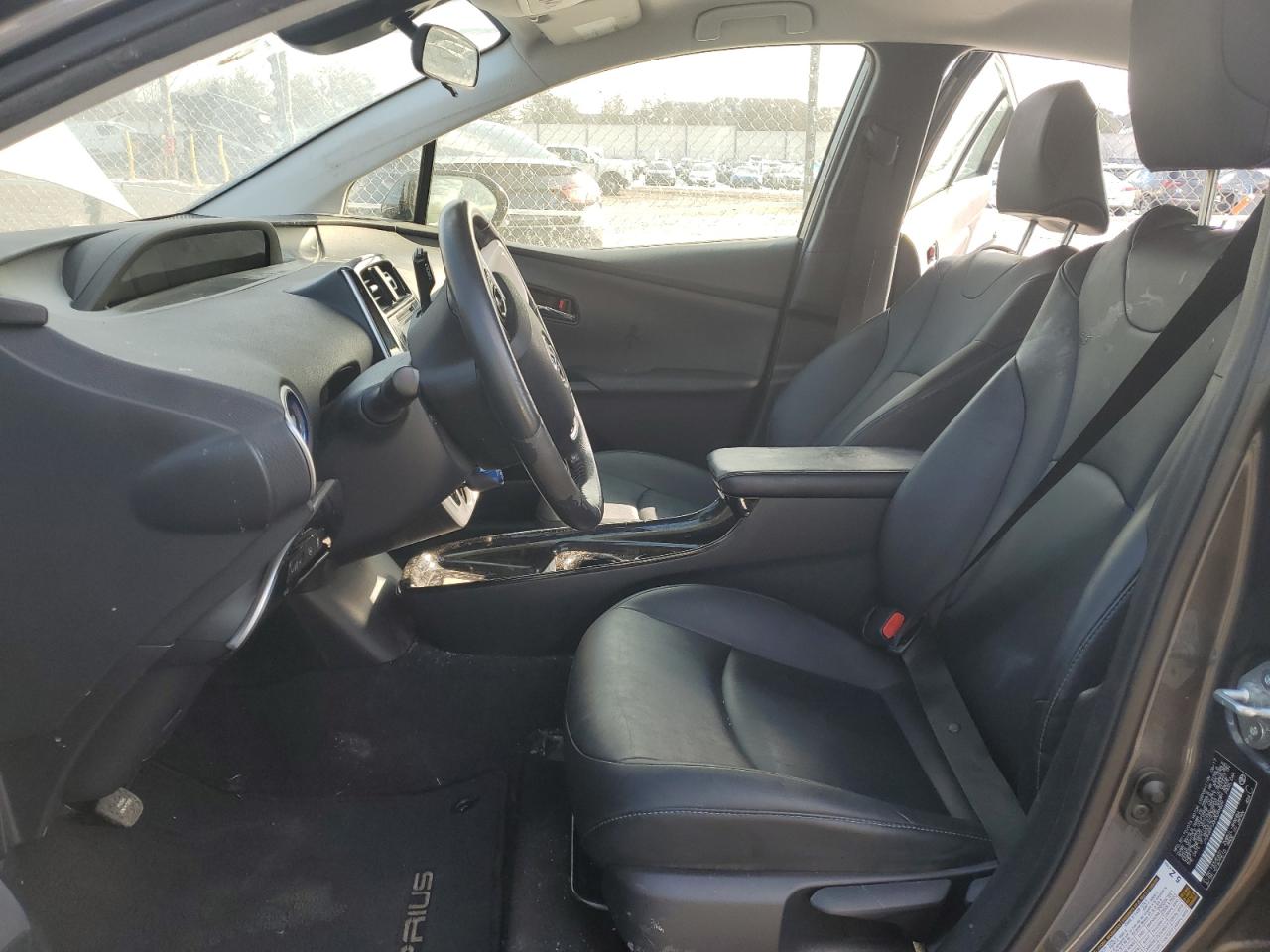 2017 Toyota Prius - Image 7