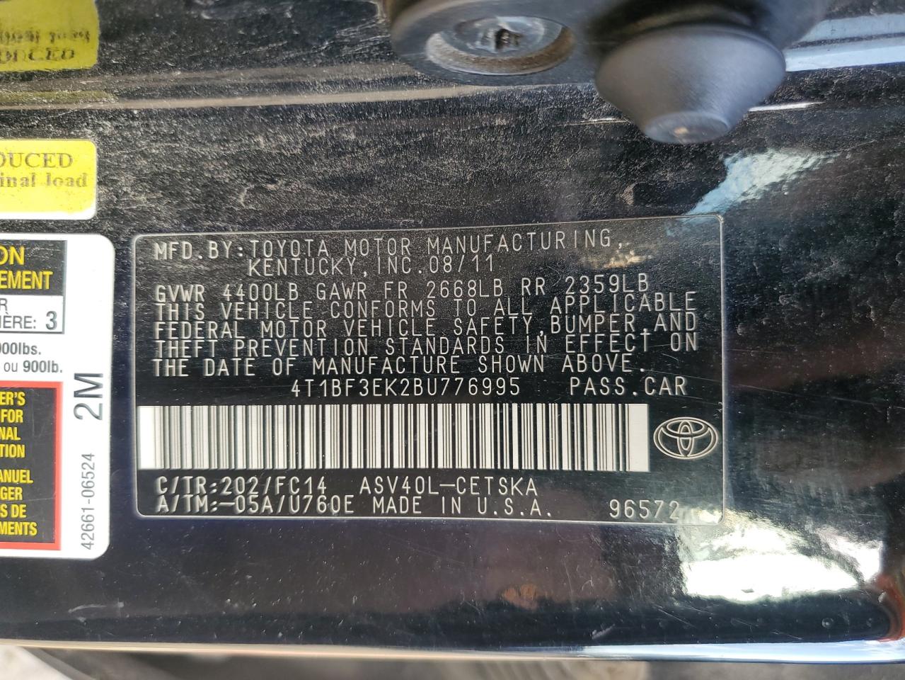 2011 Toyota Camry - Image 12