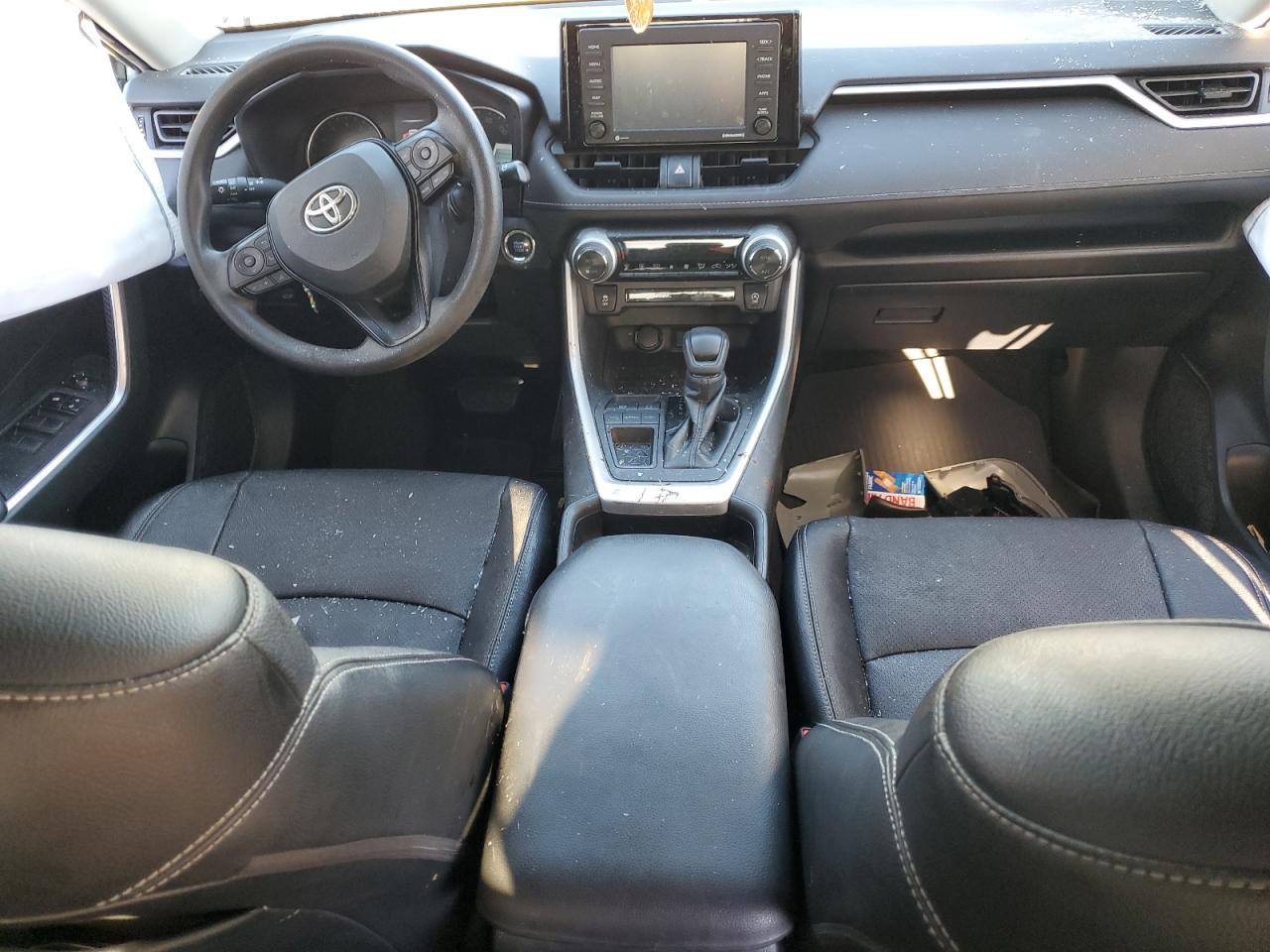 2021 Toyota RAV 4 - Image 8
