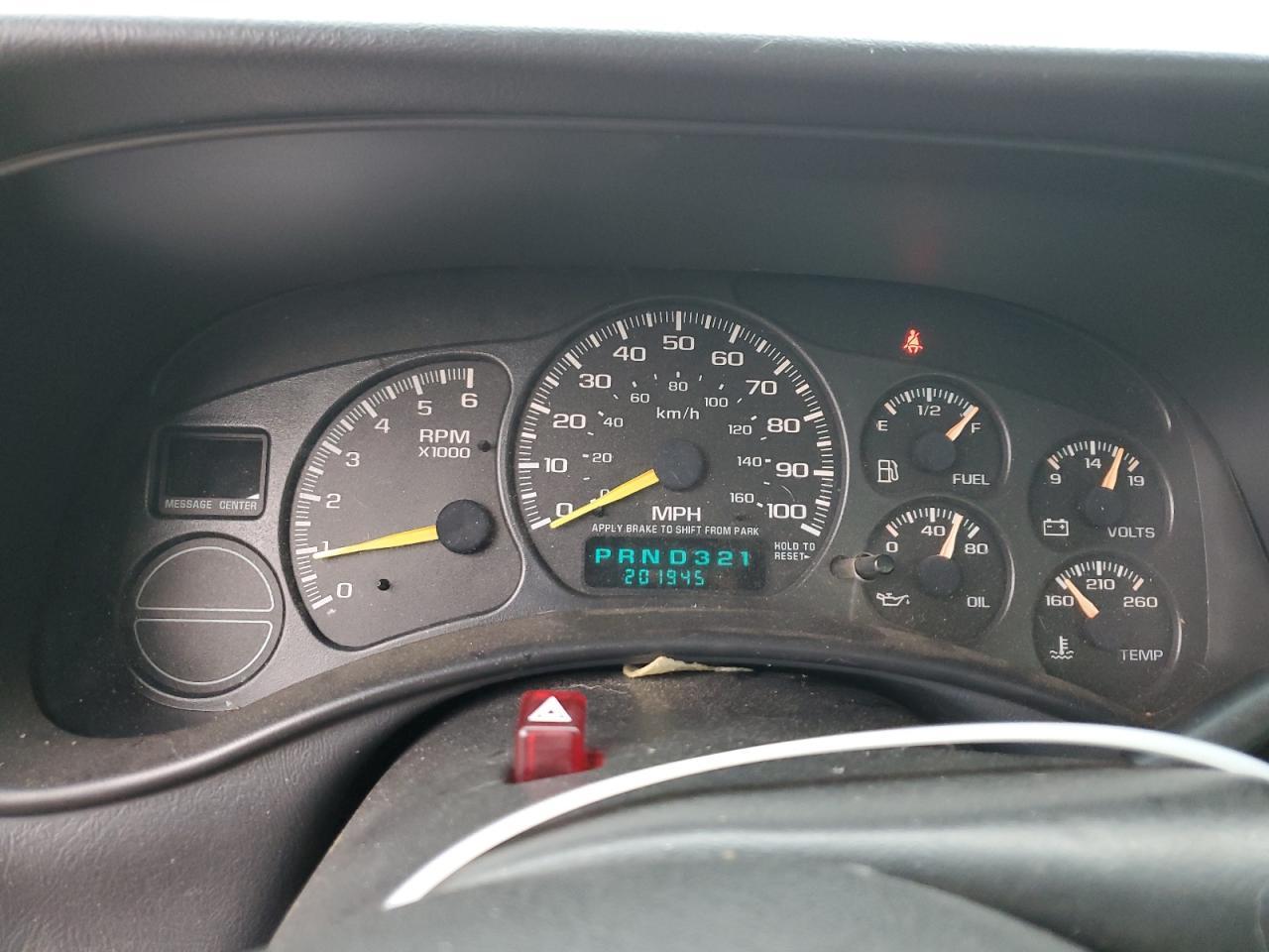 2001 Chevrolet Silverado - Image 9