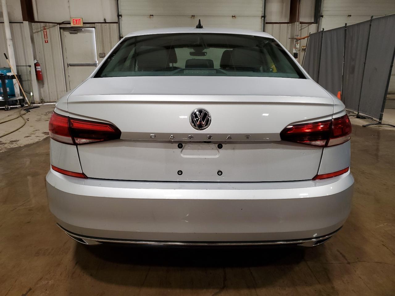 2020 Volkswagen Passat - Image 6