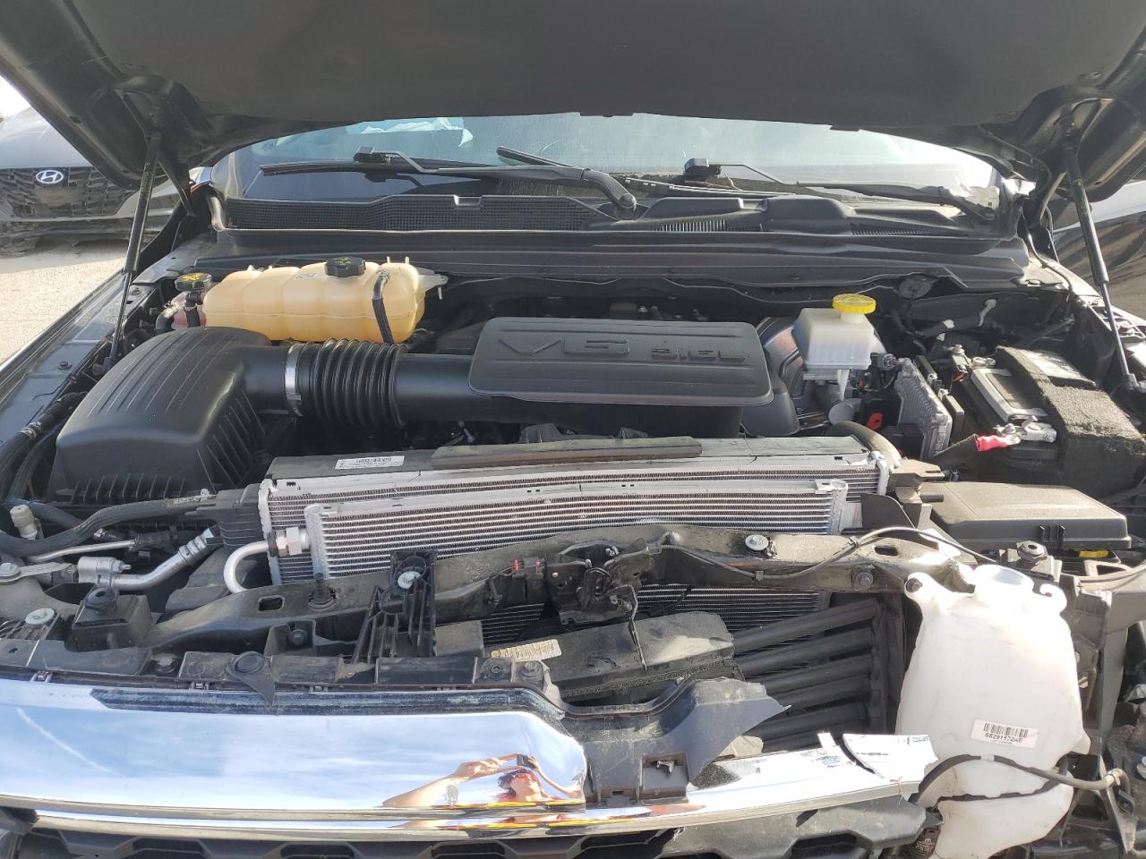 2022 RAM 1500 - Image 11