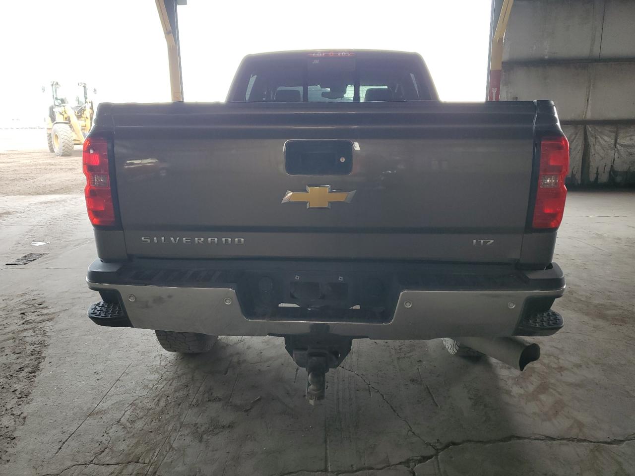 2015 Chevrolet Silverado - Image 6
