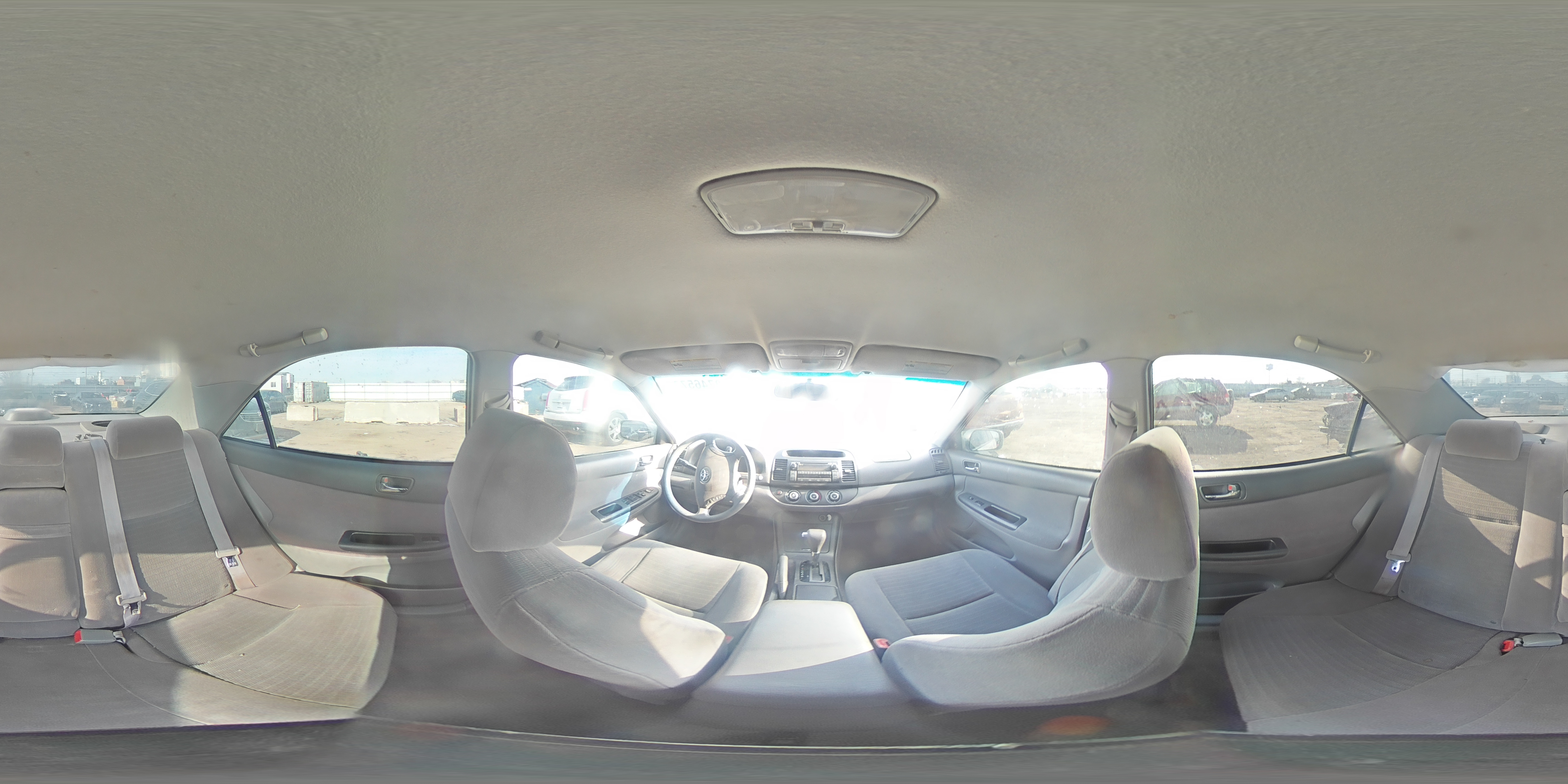 2005 Toyota Camry - Image 13