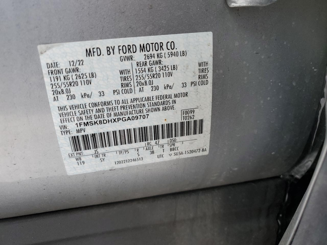 2023 Ford Explorer - Image 14