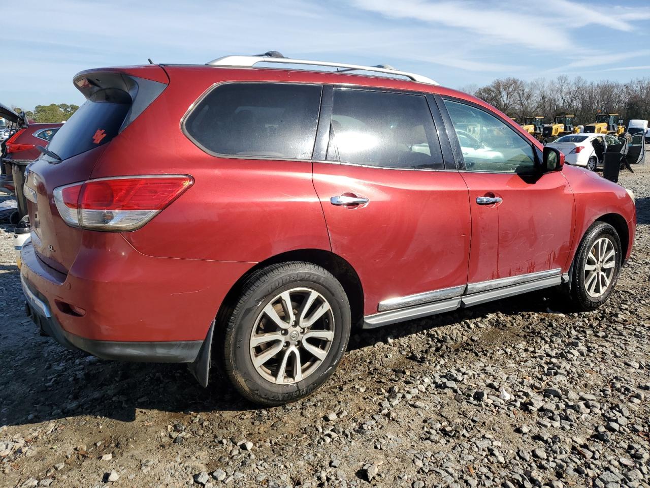 2015 Nissan Pathfinder - Image 3