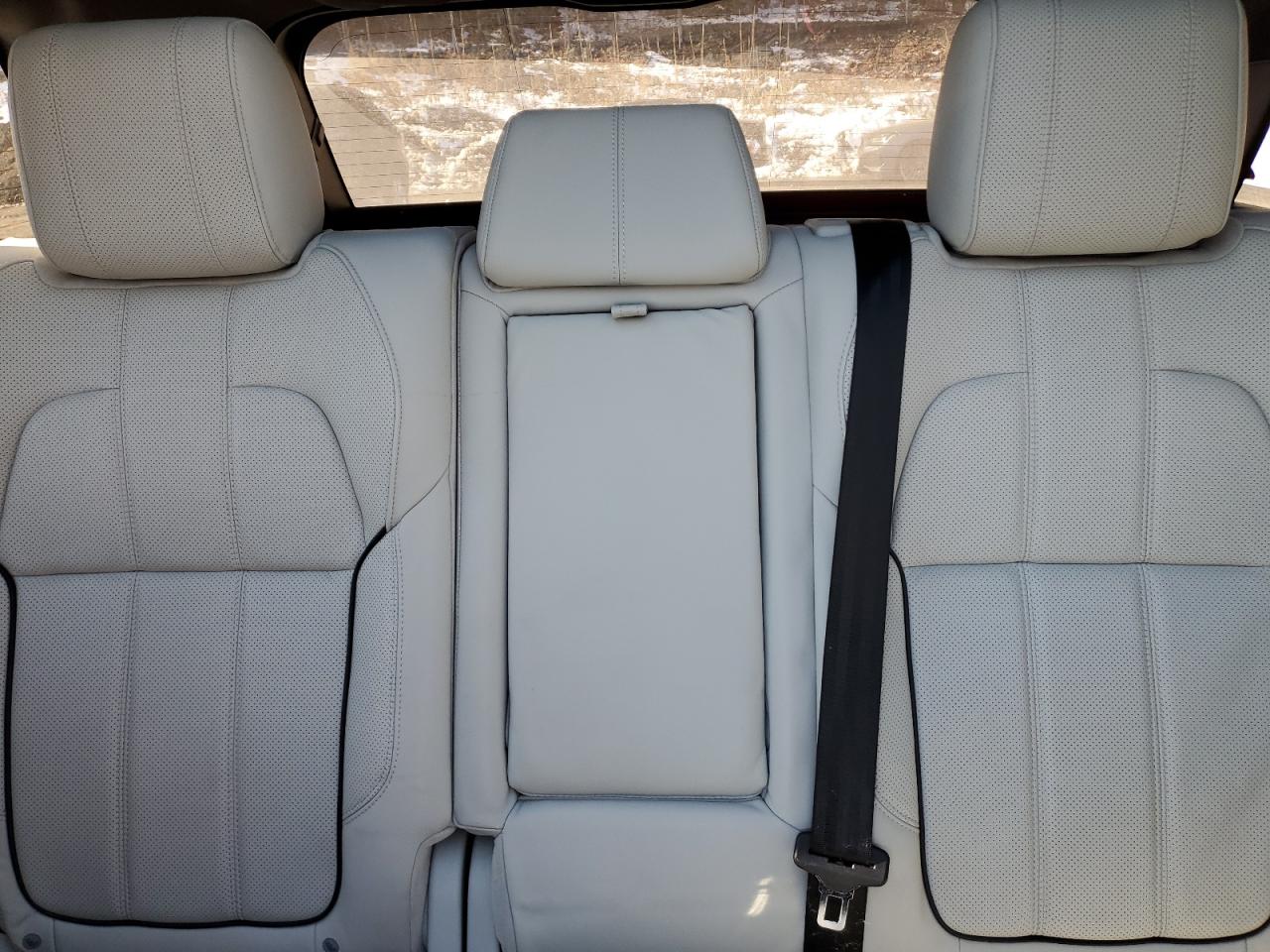 2015 Land Rover Range Rover - Image 10