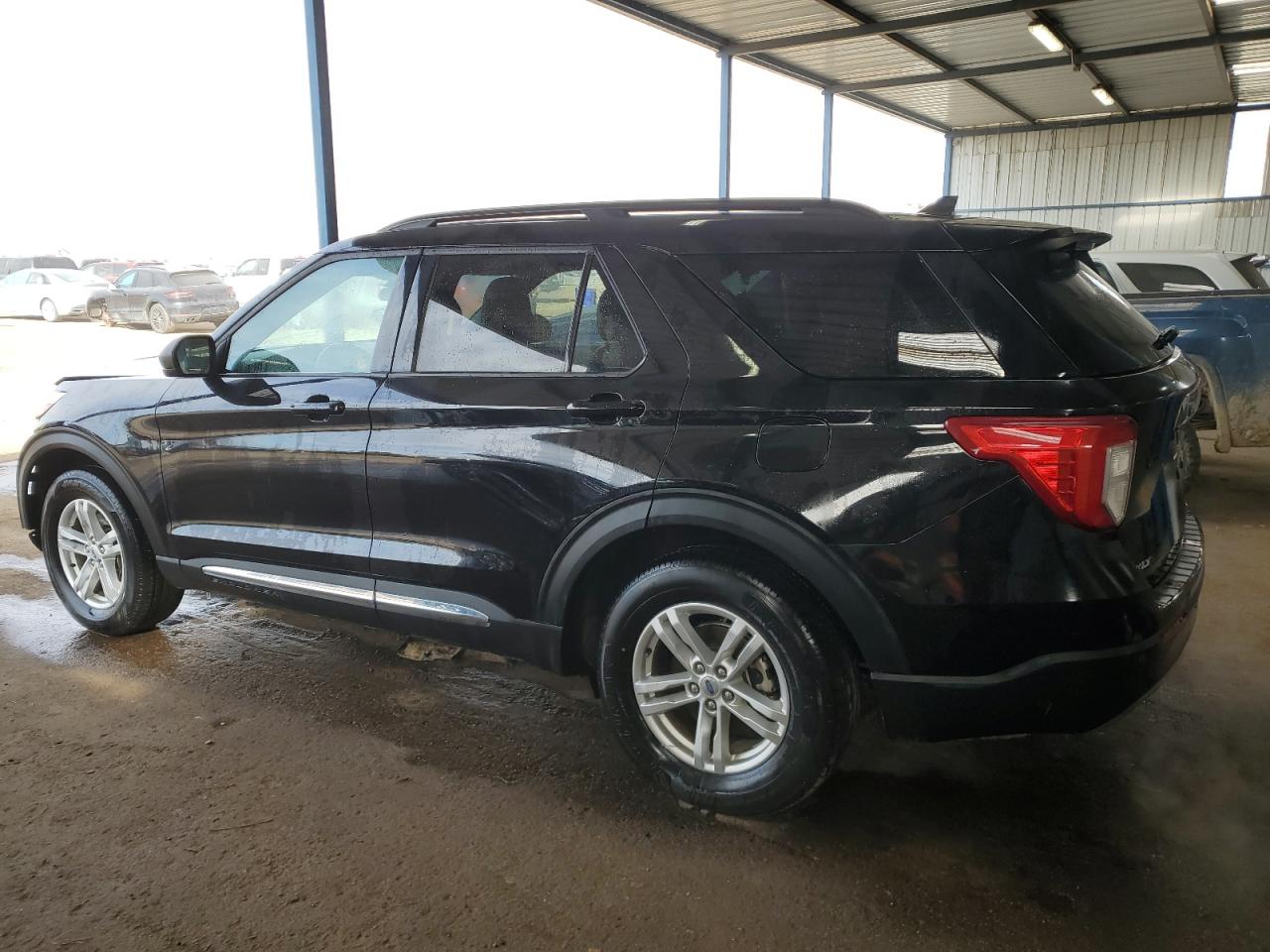 2023 Ford Explorer - Image 2