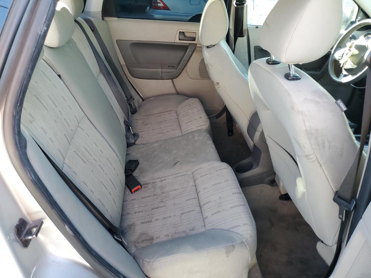 2010 Ford Focus - Image 10