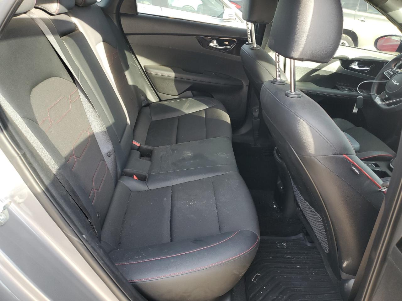 2024 Kia Forte - Image 10