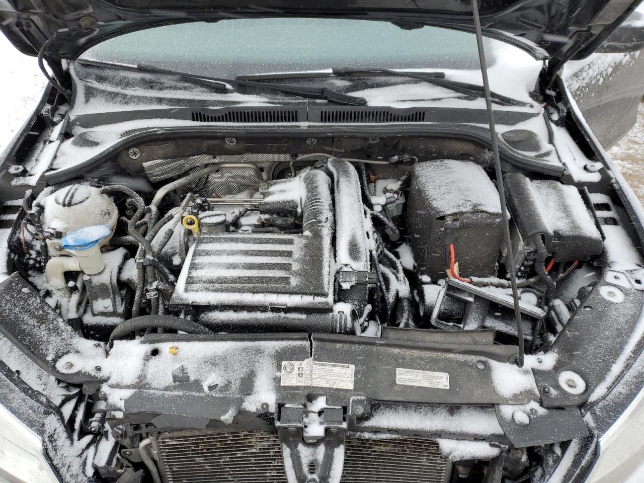 2016 Volkswagen Jetta - Image 11