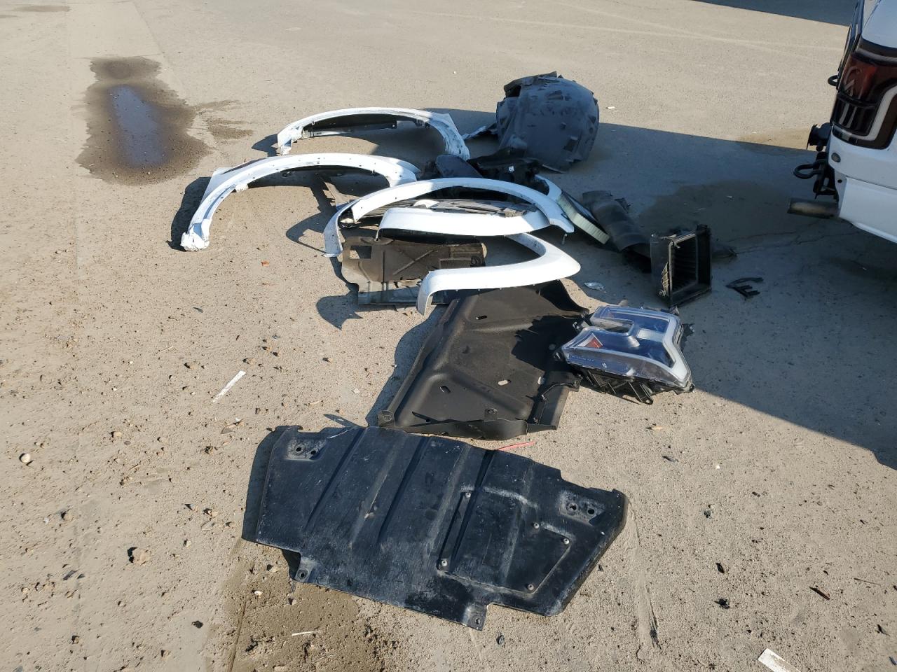 2018 Ford F-150 - Image 14