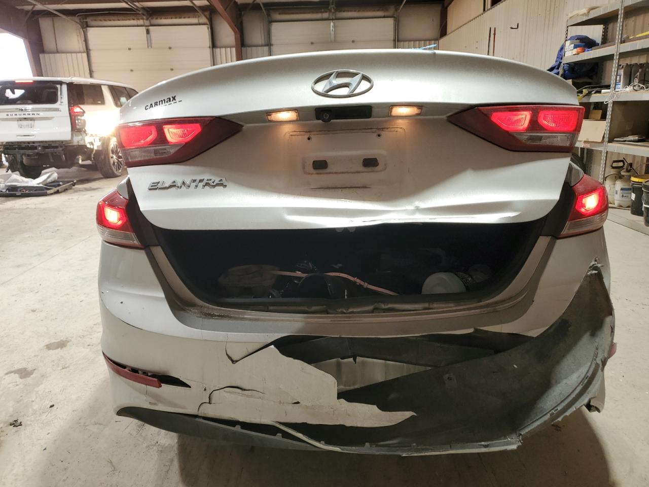 2017 Hyundai Elantra - Image 6