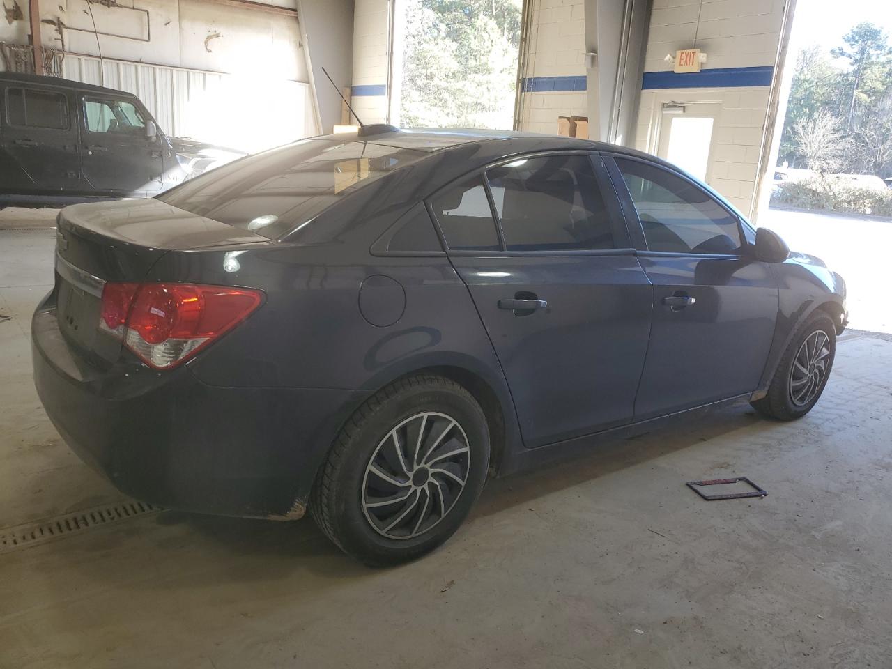 2016 Chevrolet Cruze - Image 3