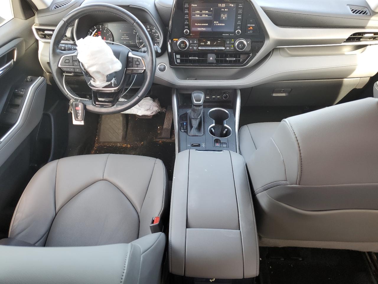 2020 Toyota Highlander - Image 8