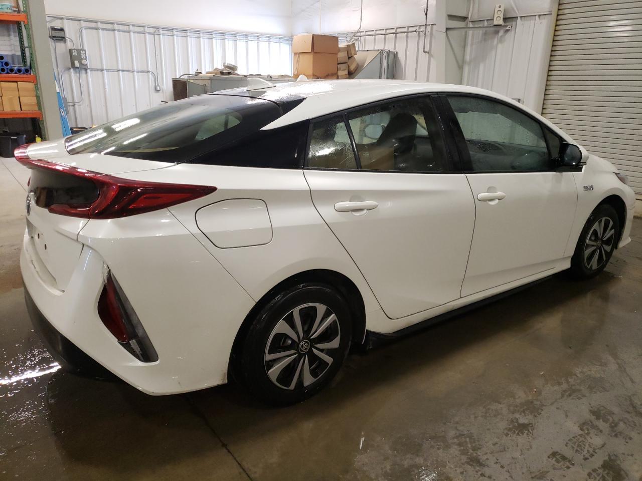 2018 Toyota Prius - Image 3