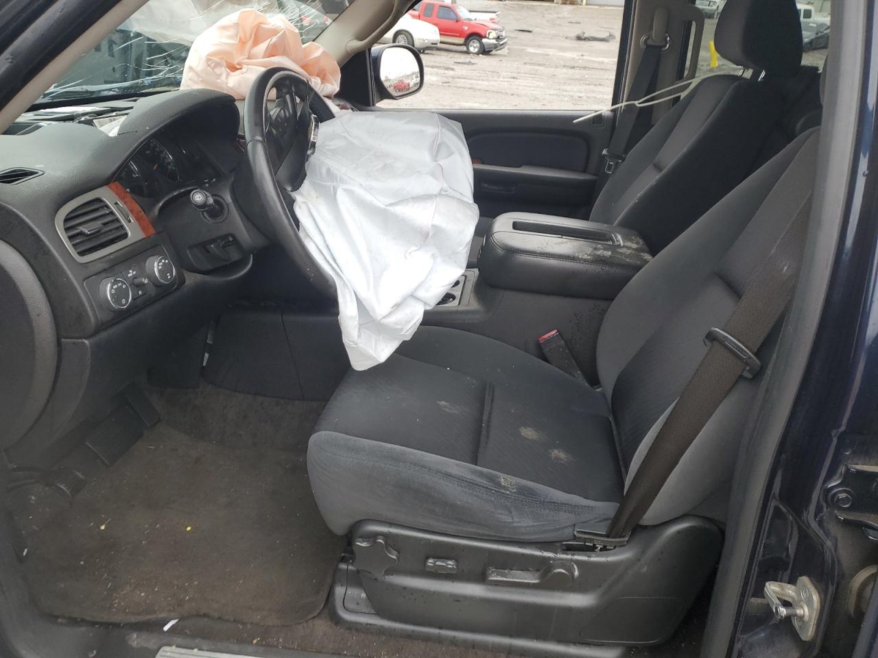 2009 Chevrolet Tahoe - Image 7