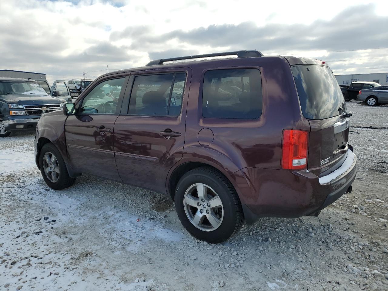 2011 Honda Pilot - Image 2