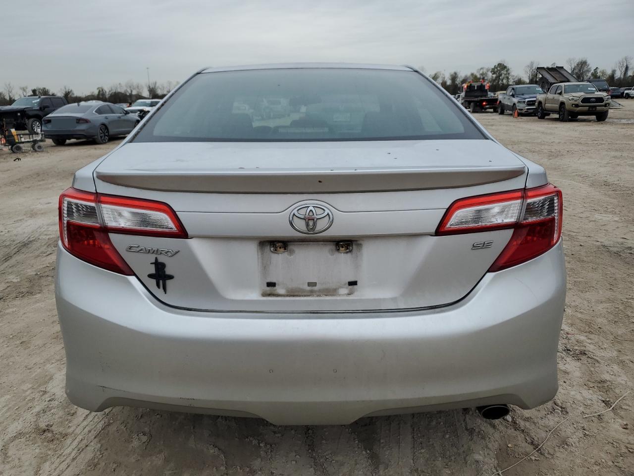 2013 Toyota Camry - Image 6