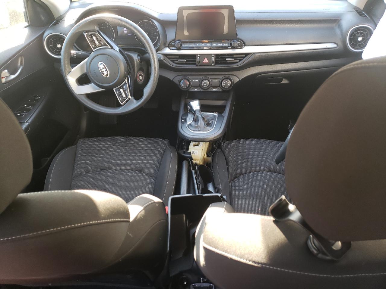 2020 Kia Forte - Image 8