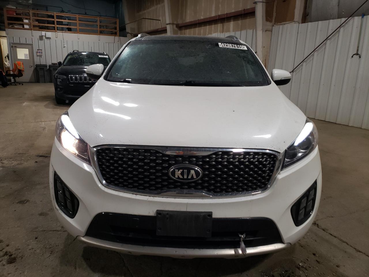 2016 Kia Sorento - Image 5